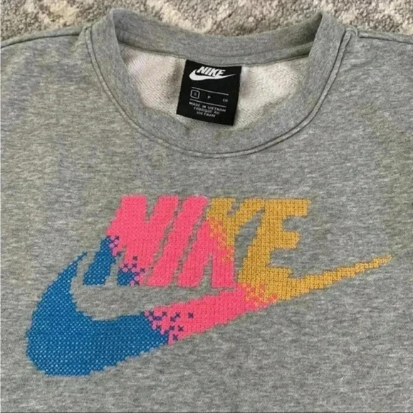 Nike Grey Cropped Sweatshirt with Multicolor Swoosh, Embroidered Sweatshirt, S - Picture 2 of 8
